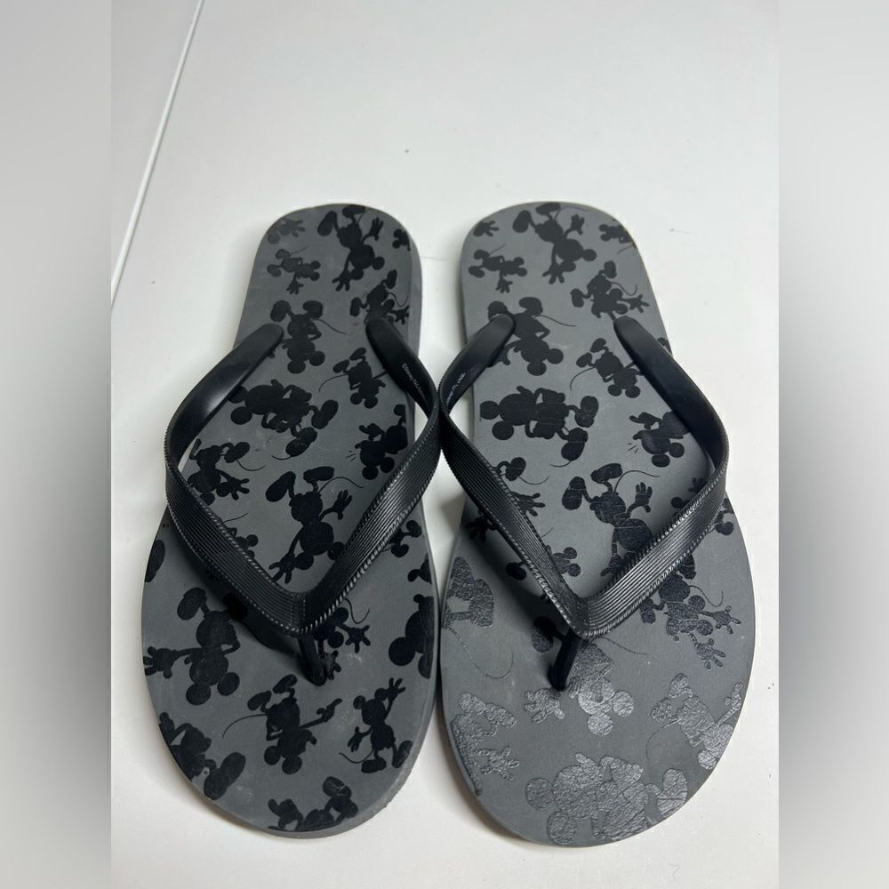 New Disney Mickey Mouse Black Flip Flops Men’s Sz 8-9 Thongs Beachwalker